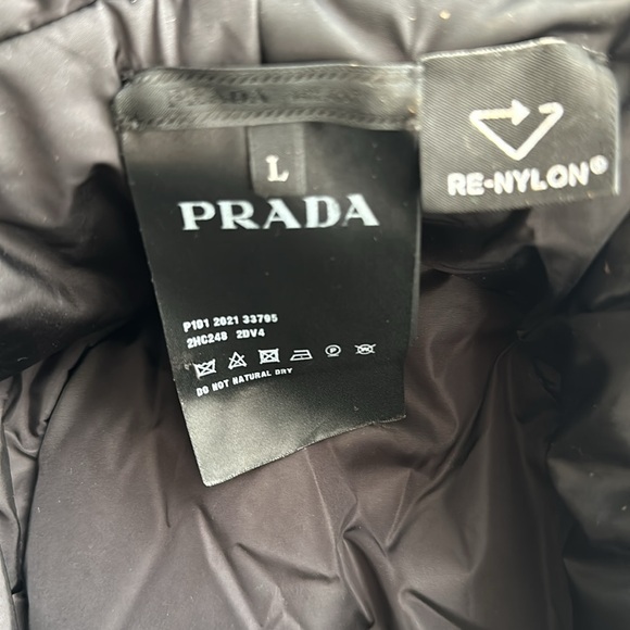 Prada Puffer hat - Picture 3 of 5